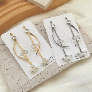 Crystal Bouquet ピアス