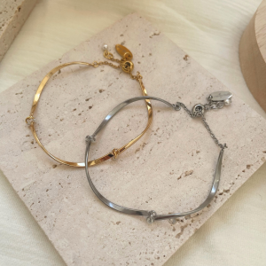 Silk Line ブレスレット